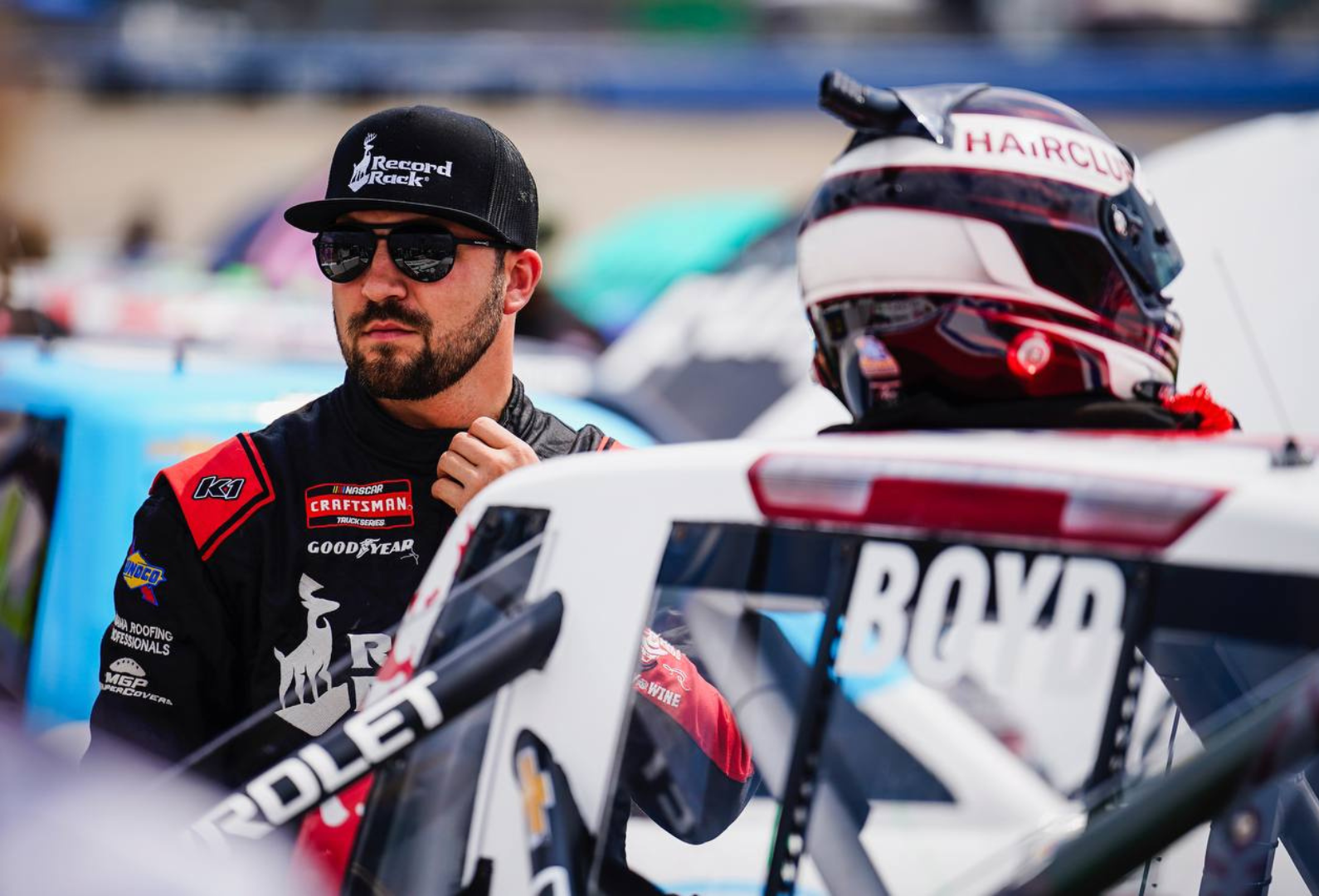 A man wearing a black polarized sunglasses in Florida