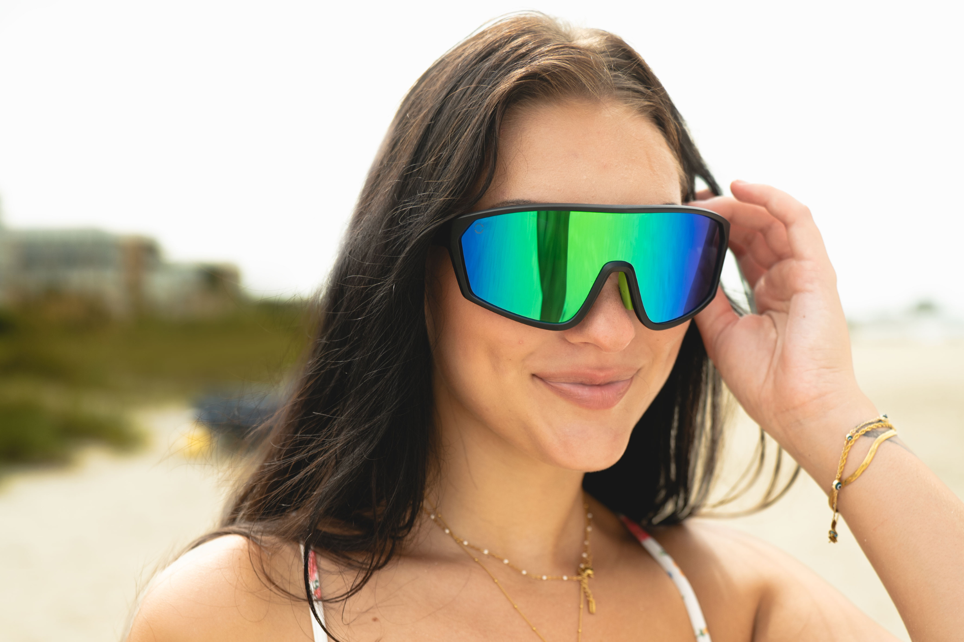 Decide on Polarized vs. Non-Polarized Lenses